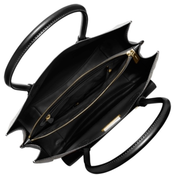 Michael Kors Mercer Signature Extra Large Pocket - Picture 4 of 16